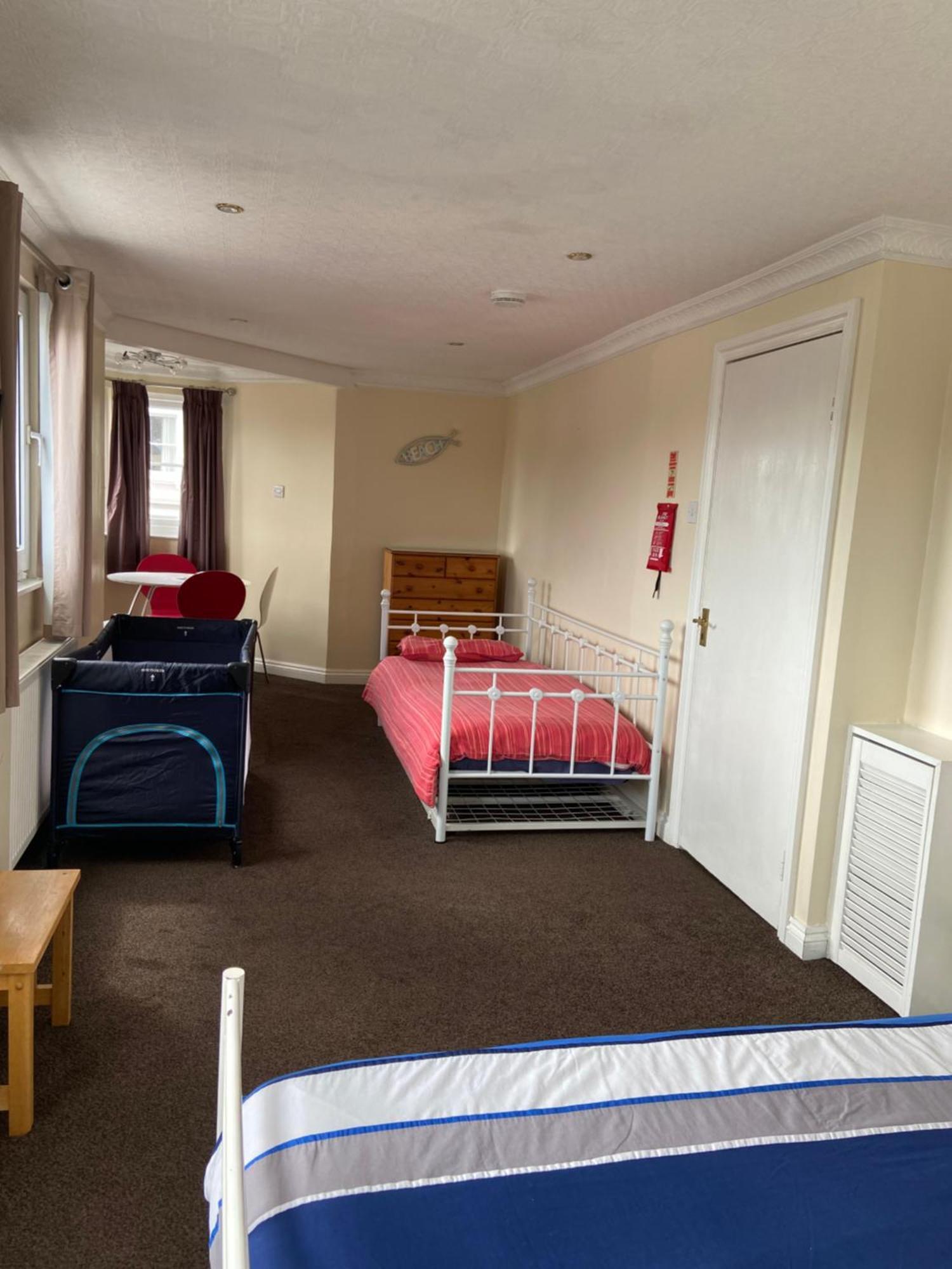 Belgravia Luxury Holiday Apartments Torquay Room photo